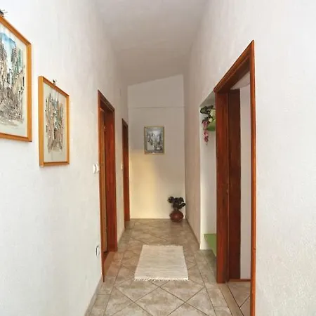 Bocin Rosso Konukevi