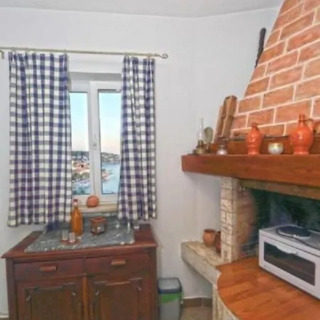 Bocin Rosso Gasthuis Hvar Town