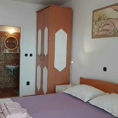 Bocin Rosso 3* Хвар
