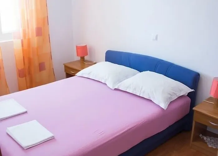 Bocin Rosso Gæstehus 3*