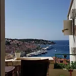 Bocin Rosso Penzion Hvar Town