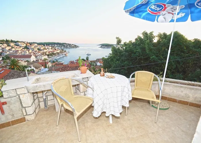Bocin Rosso 3* Hvar Town